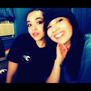 Meet your Posher, Abelina